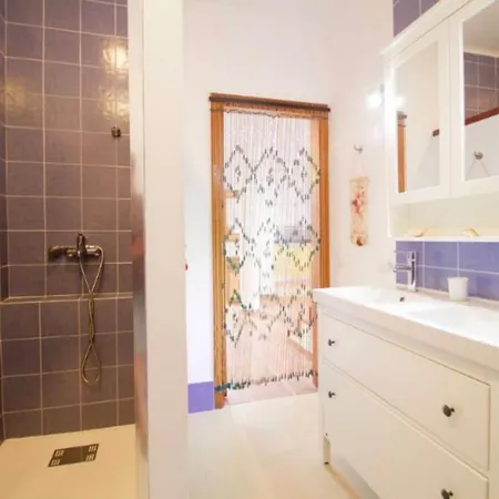 Lightbooking La Graciosa Apartment *
