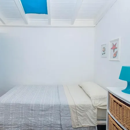 Lightbooking La Graciosa * 칼레타 데 세보