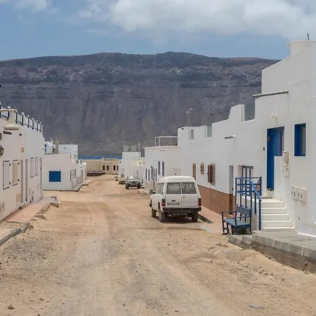 Lightbooking La Graciosa 아파트 *
