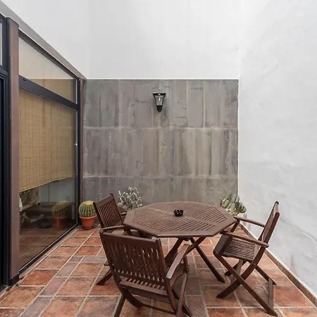 Lightbooking La Graciosa 아파트 칼레타 데 세보