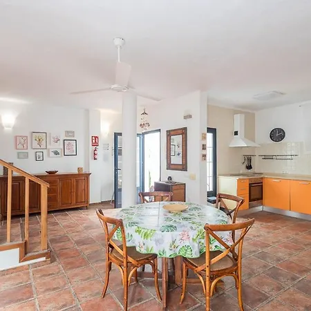 Pensionat Guestready - La Graciosa Natural Paradise