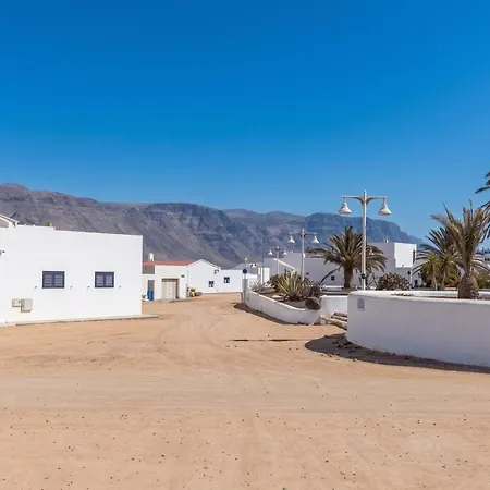 Guestready - La Graciosa Natural Paradise 招待所 3*
