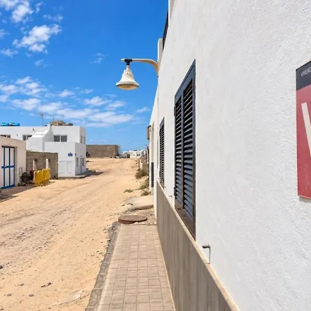 Pensjonat Guestready - La Graciosa Natural Paradise